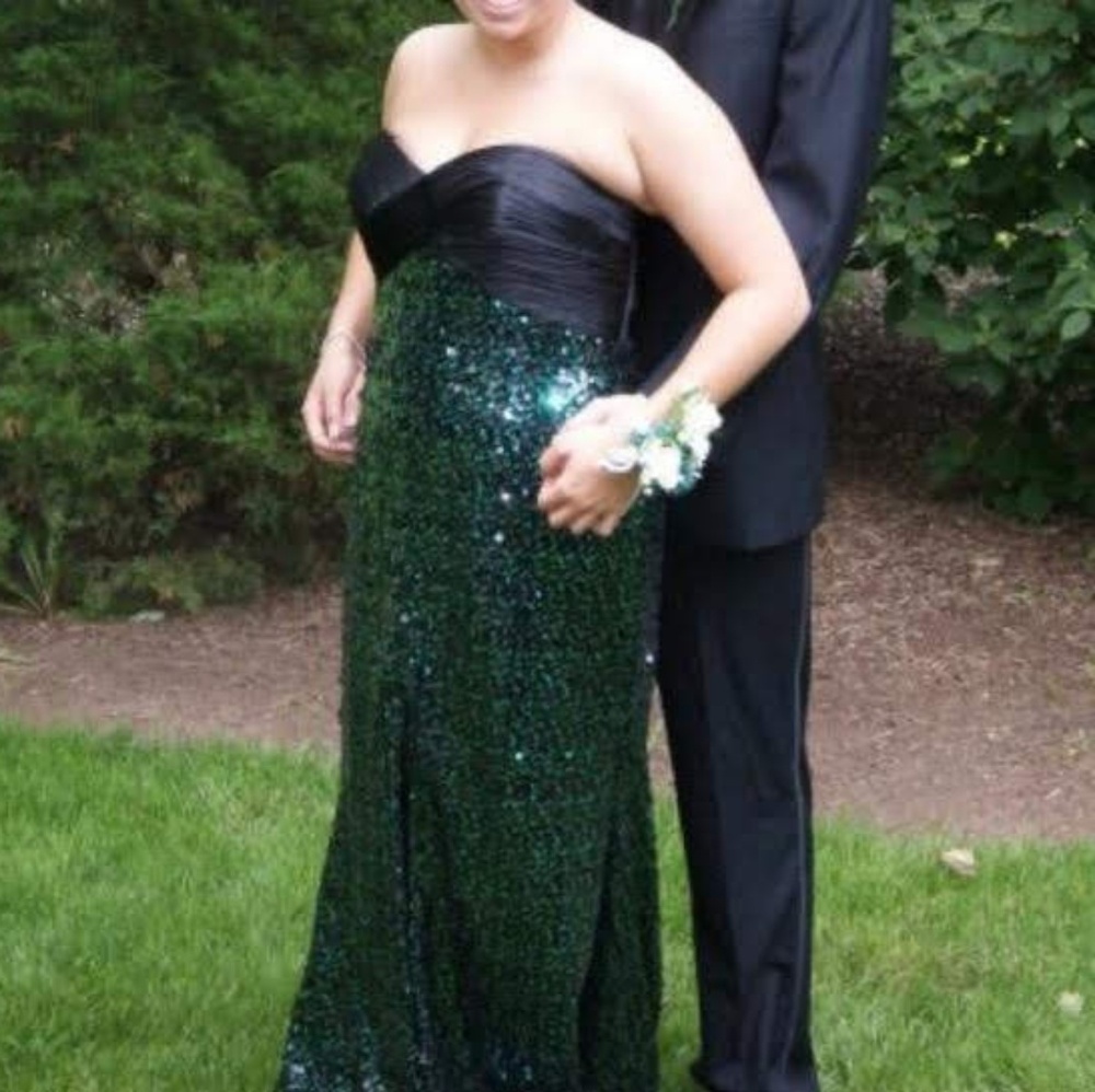 Sean prom dress in black and emerald sequins